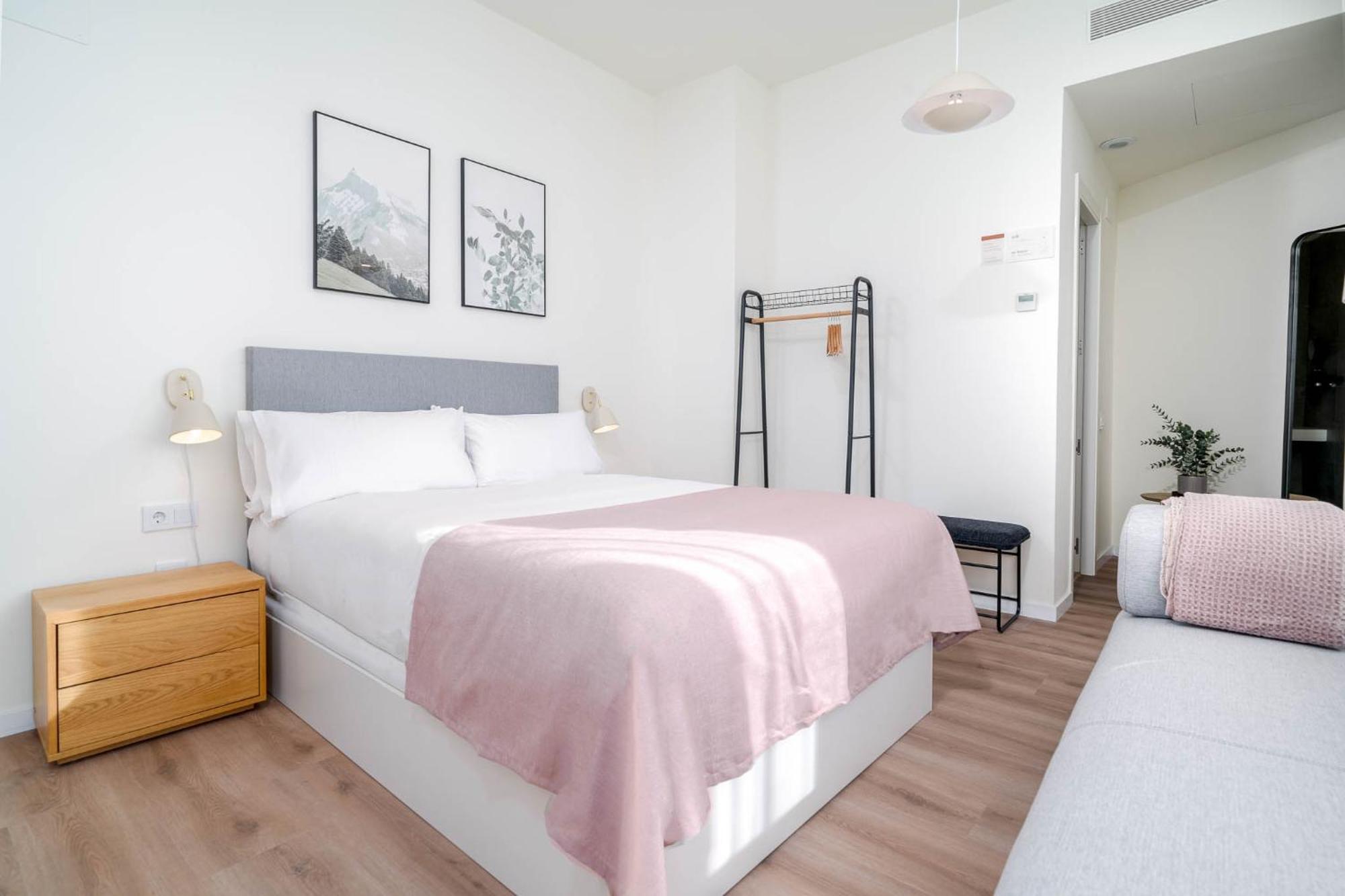 Limehome Valencia Carrer De Sant Jacint Exterior foto