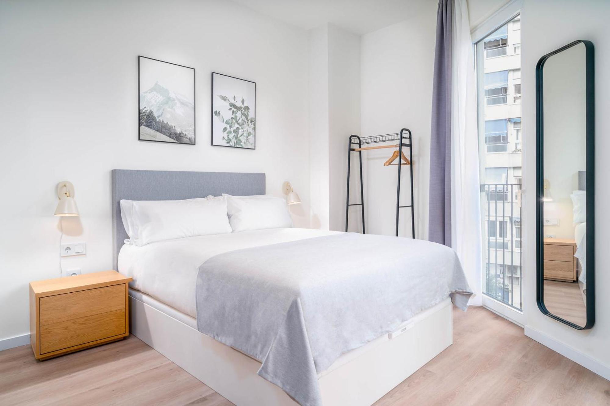Limehome Valencia Carrer De Sant Jacint Exterior foto