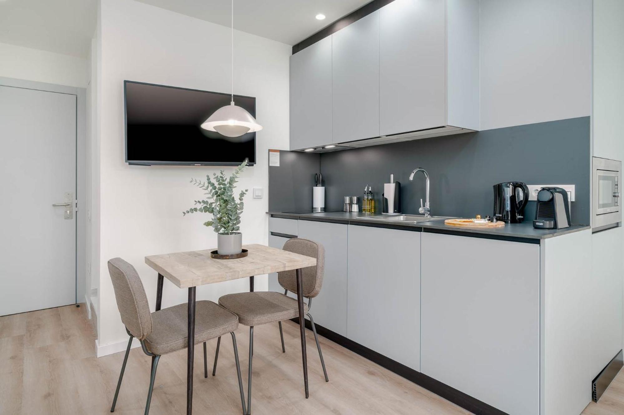 Limehome Valencia Carrer De Sant Jacint Exterior foto